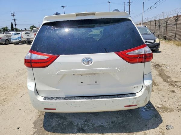 2019 TOYOTA SIENNA