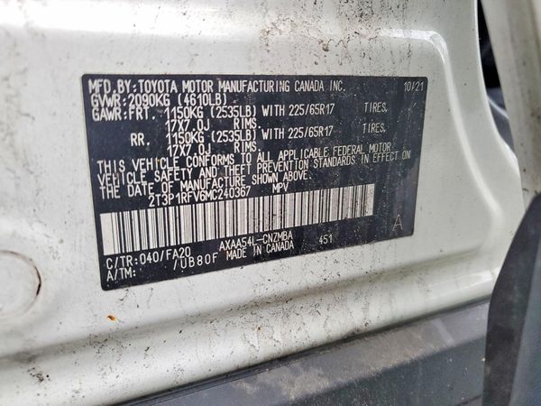 2021 TOYOTA RAV4 XLE