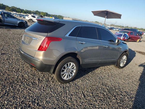 2017 CADILLAC XT5 Base