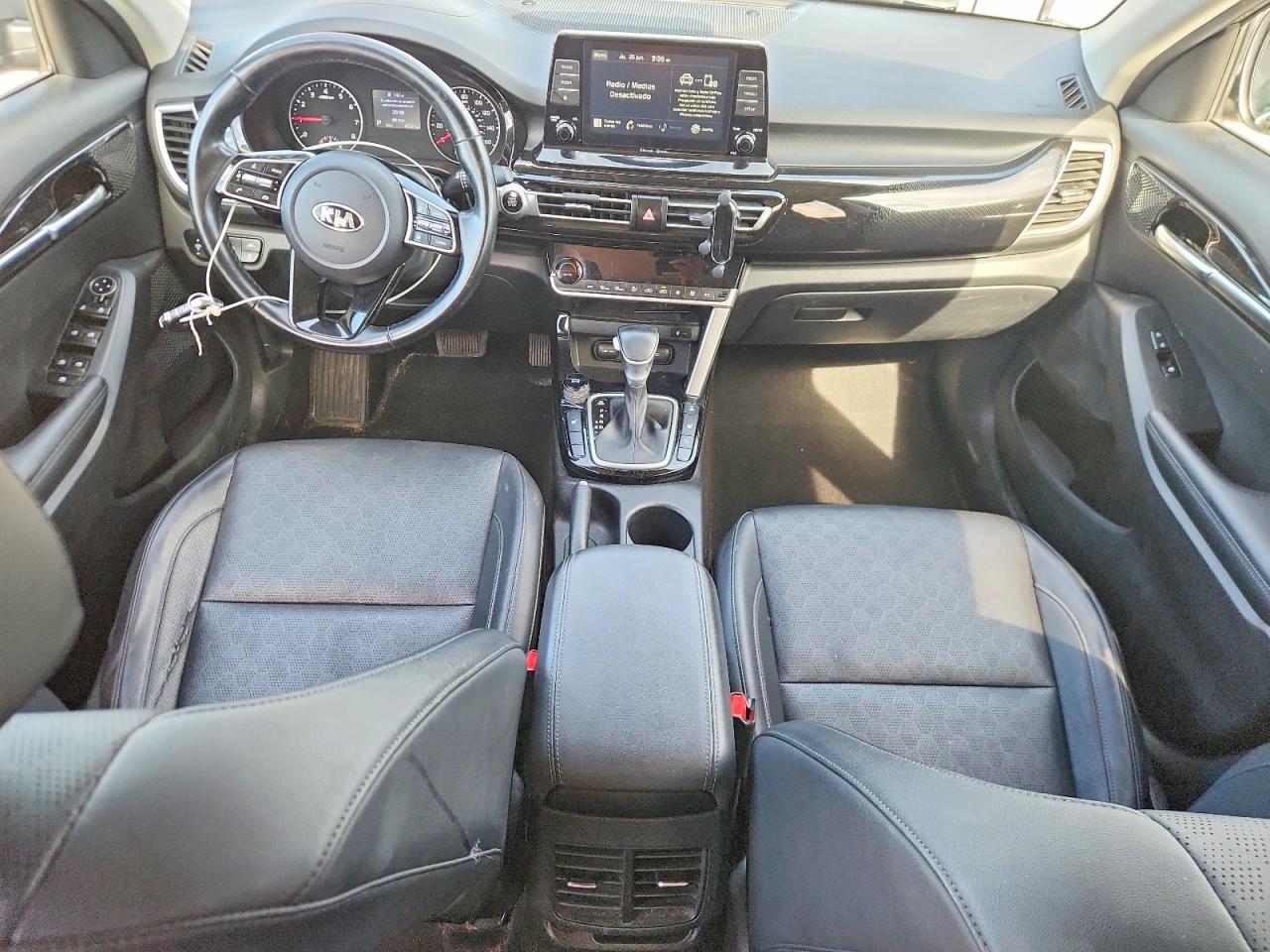 2021 KIA SELTOS EX