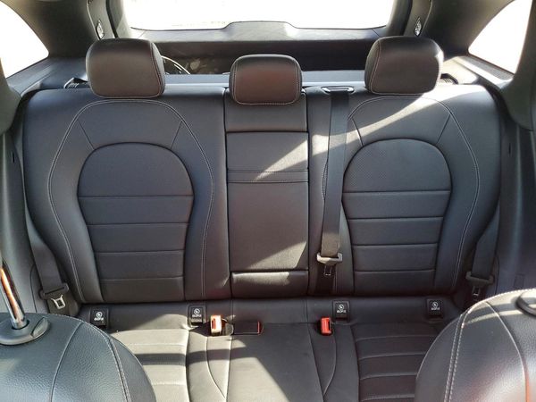 2021 MERCEDES-BENZ GLC GLC300