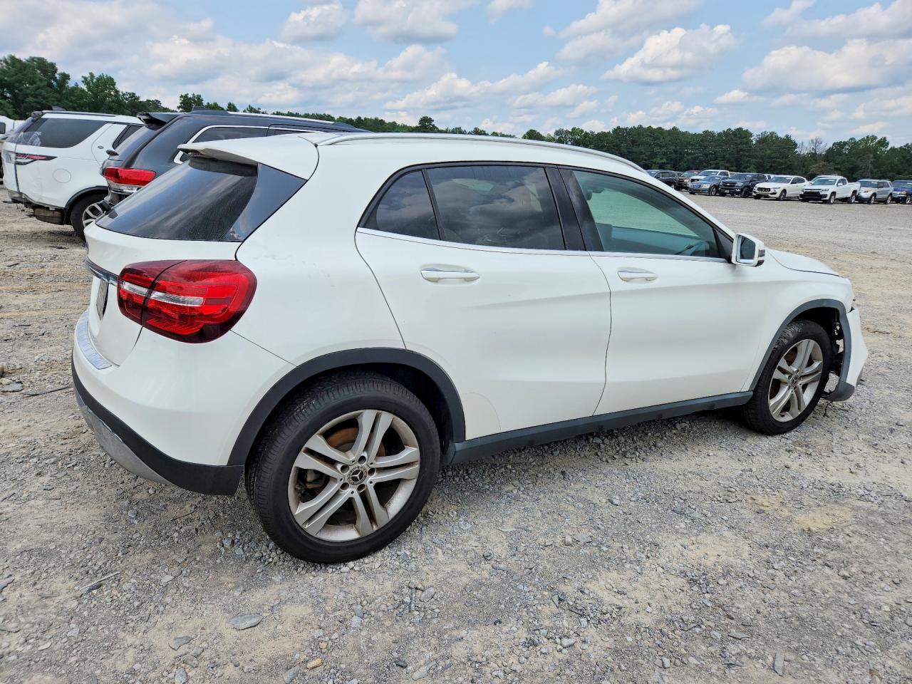 2019 MERCEDES-BENZ GLA GLA250