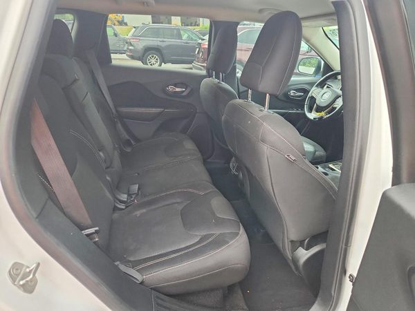 2015 JEEP CHEROKEE LATITUDE FWD