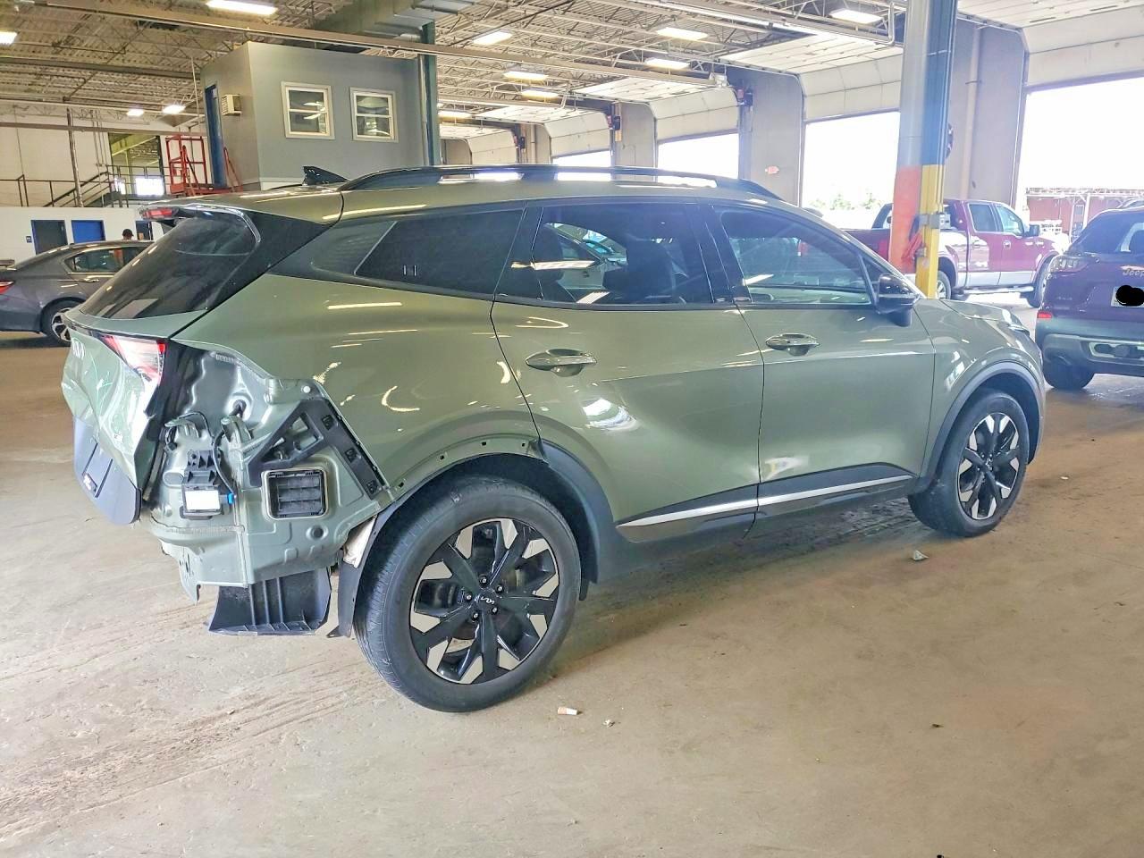 2023 KIA SPORTAGE X-LINE