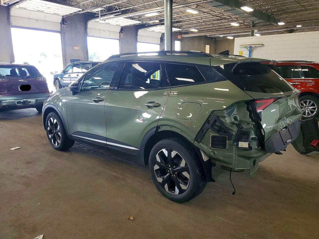 2023 KIA SPORTAGE X-LINE