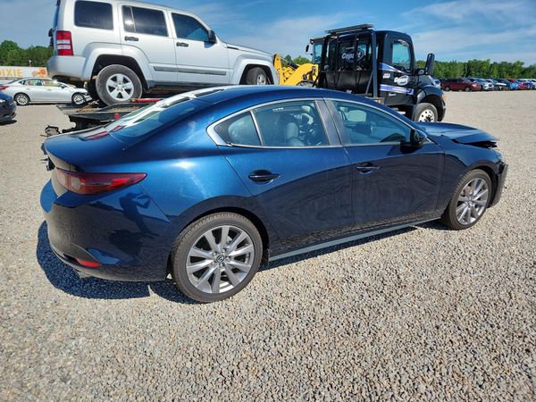 2021 MAZDA 3