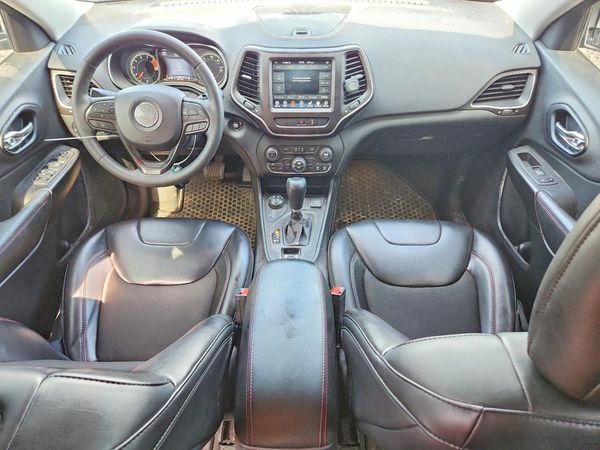 2022 JEEP CHEROKEE TRAILHAWK 4X4