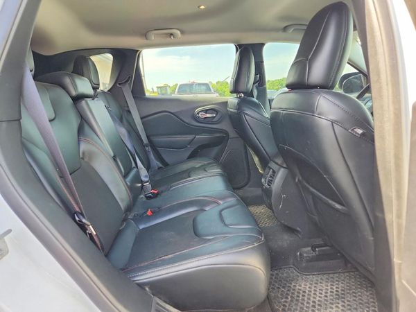 2022 JEEP CHEROKEE TRAILHAWK 4X4