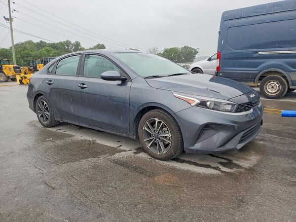 2024 KIA FORTE