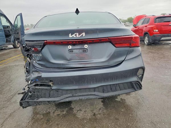 2024 KIA FORTE