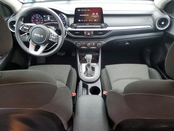 2024 KIA FORTE