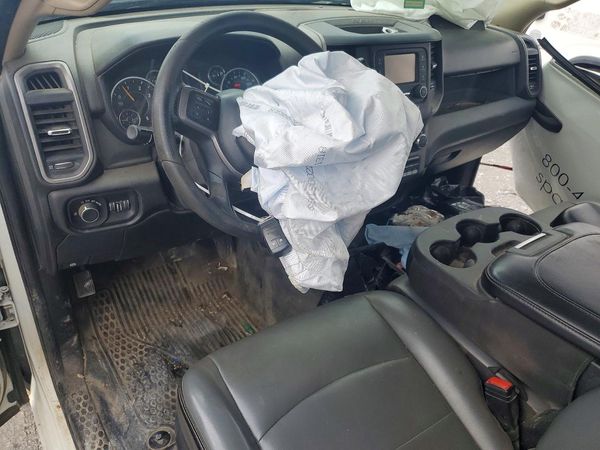 2020 RAM 3500 REG CAB CHASSIS