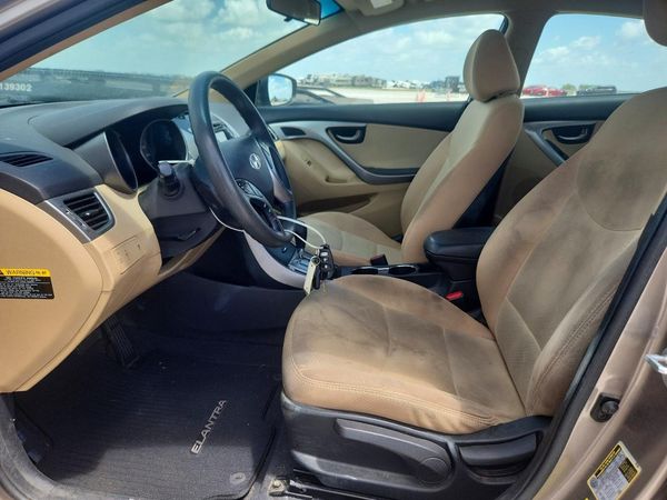2013 HYUNDAI ELANTRA