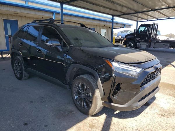 2023 TOYOTA RAV4 XLE Premium