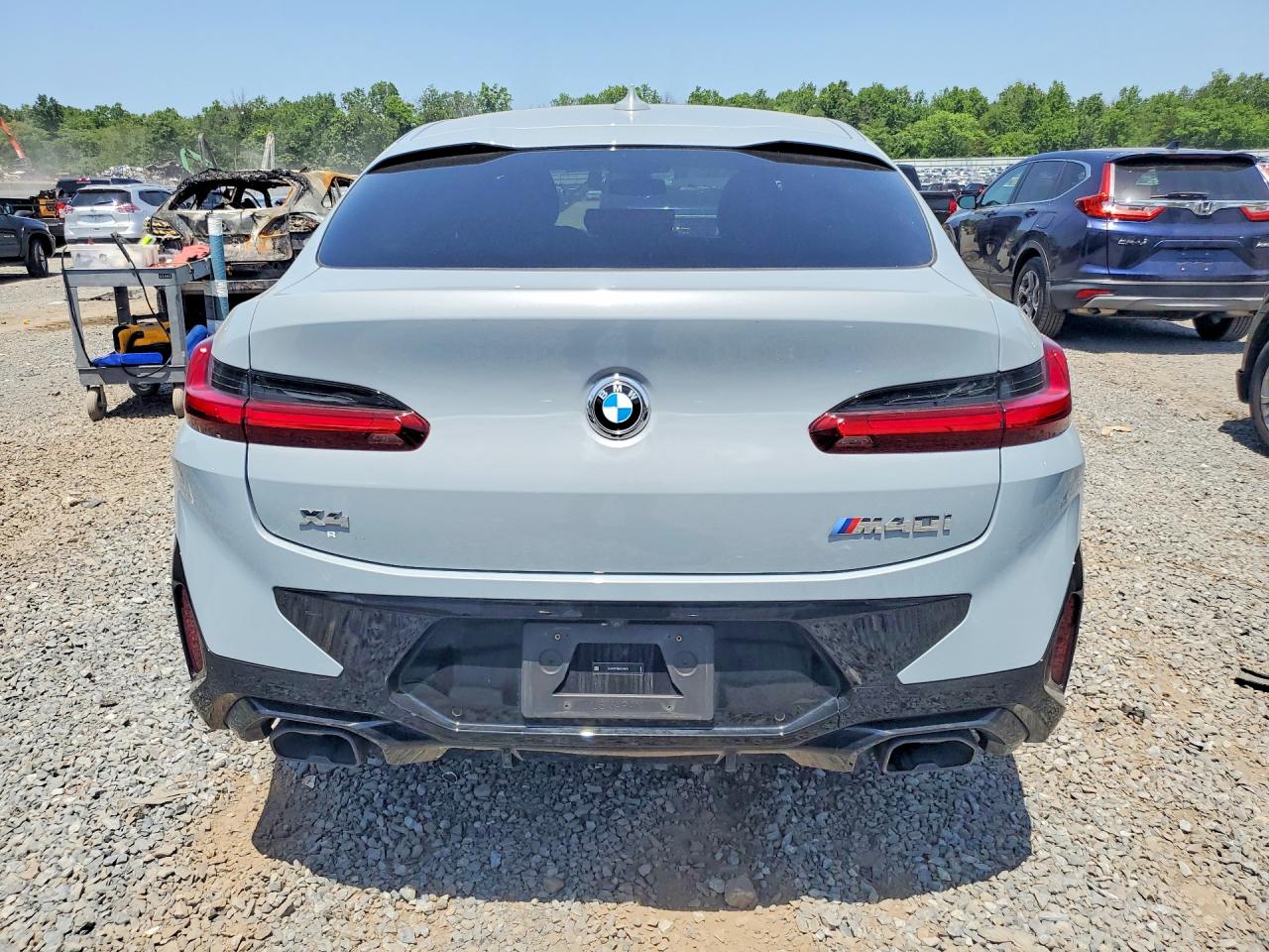 2025 BMW X4 M40i