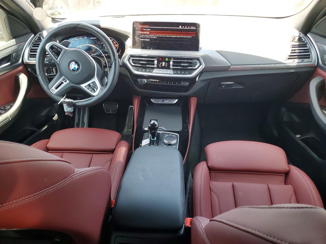 2025 BMW X4 M40i