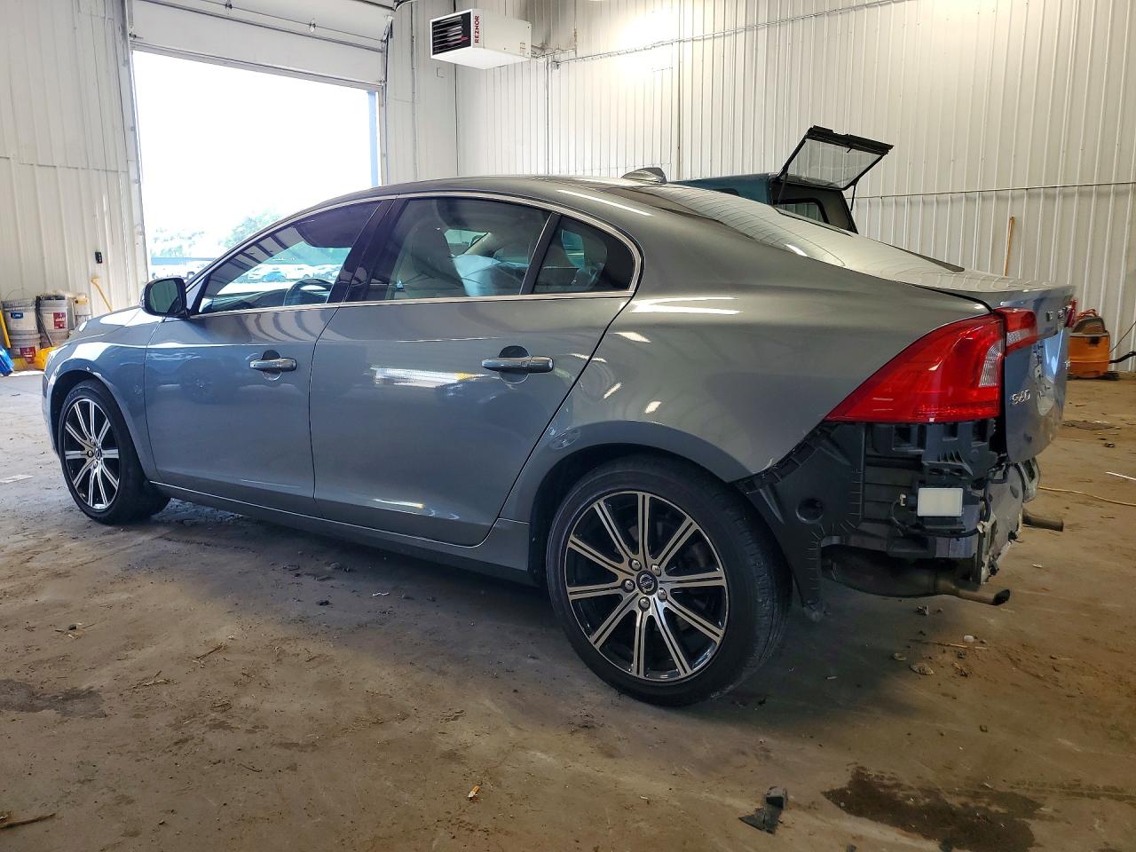 2018 VOLVO S60 Premier