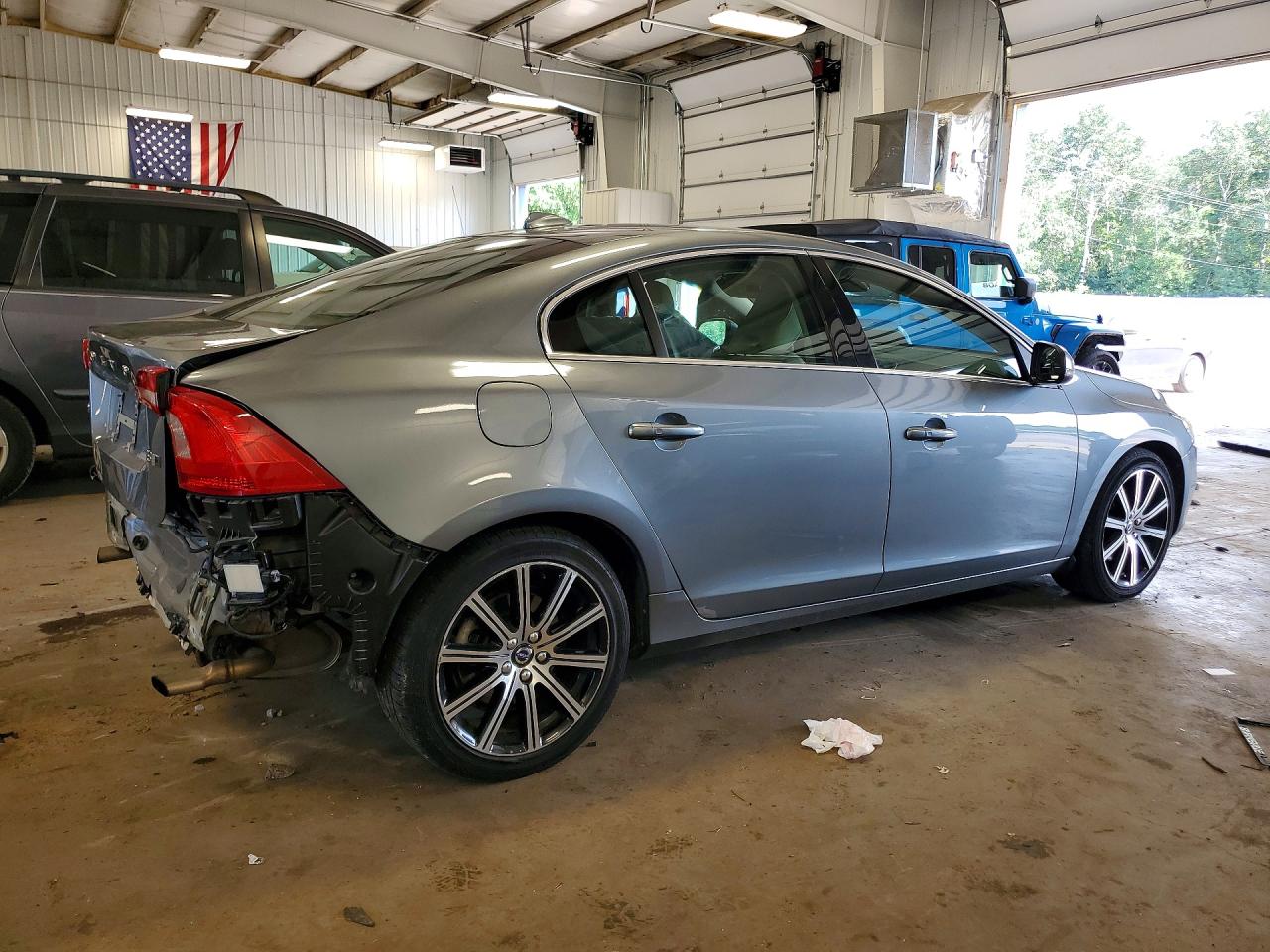 2018 VOLVO S60 Premier