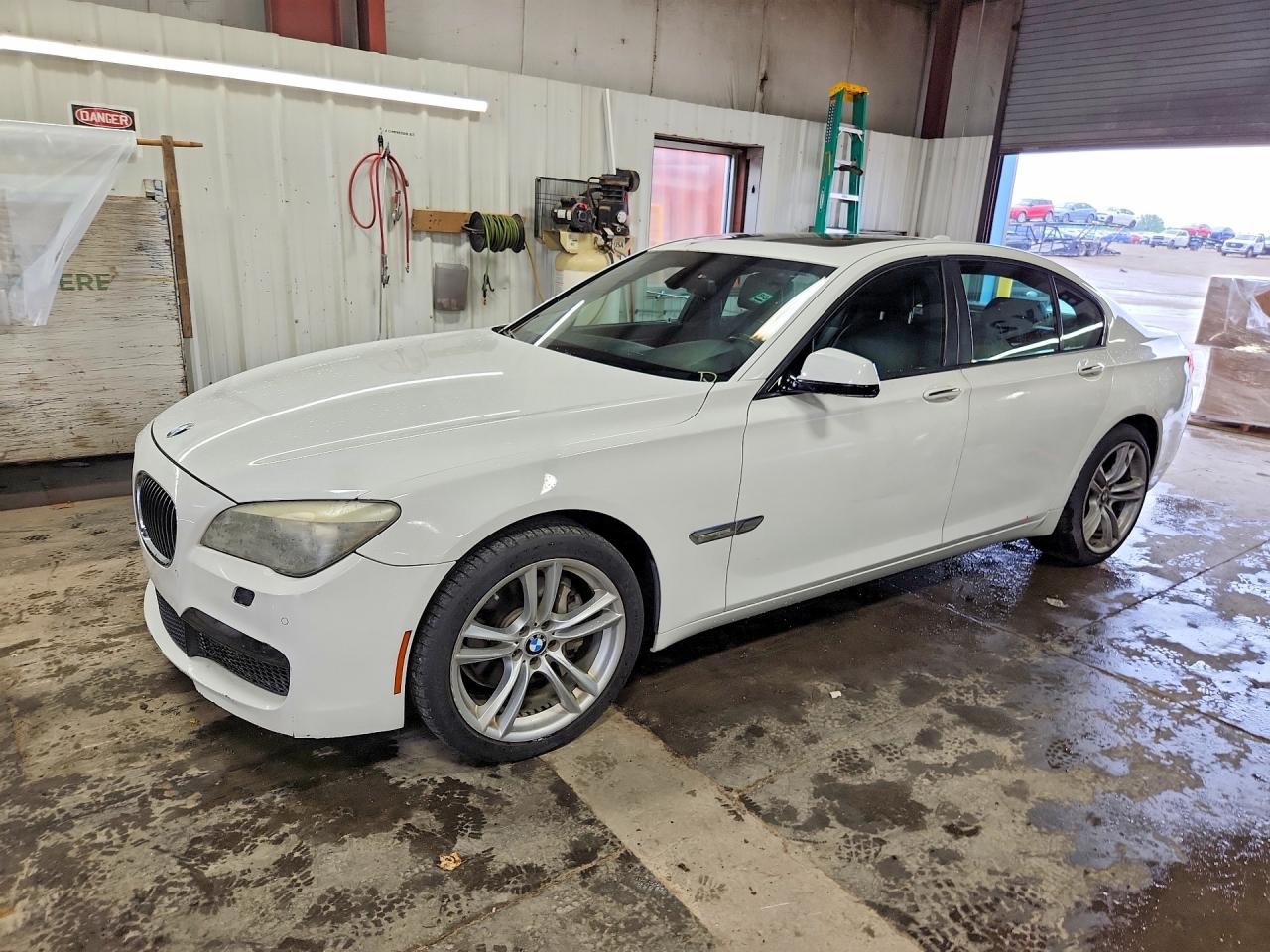 2012 BMW 740