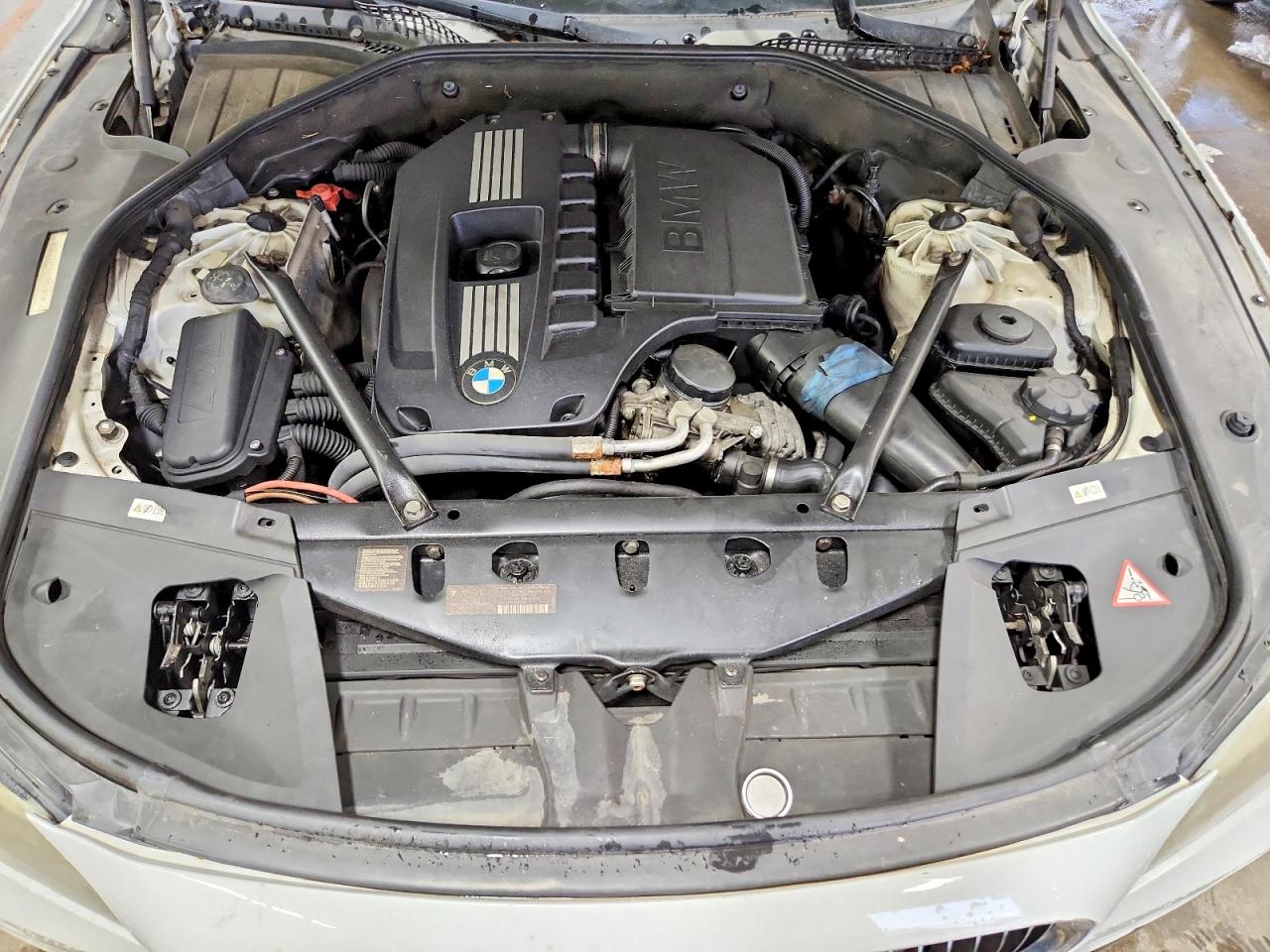 2012 BMW 740