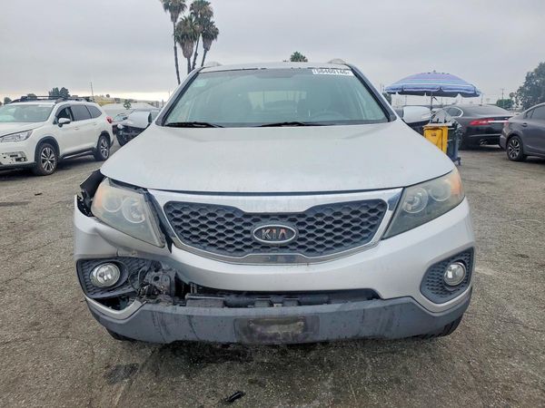 2013 KIA SORENTO Base / LX