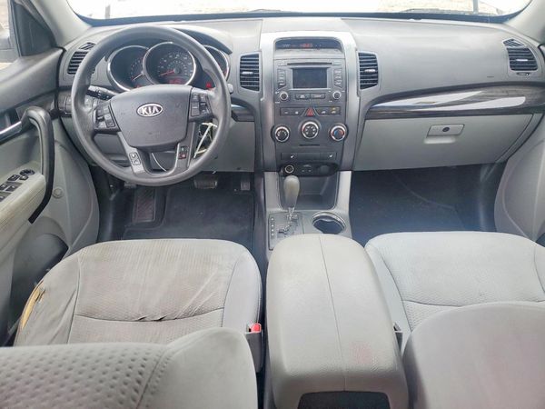 2013 KIA SORENTO Base / LX