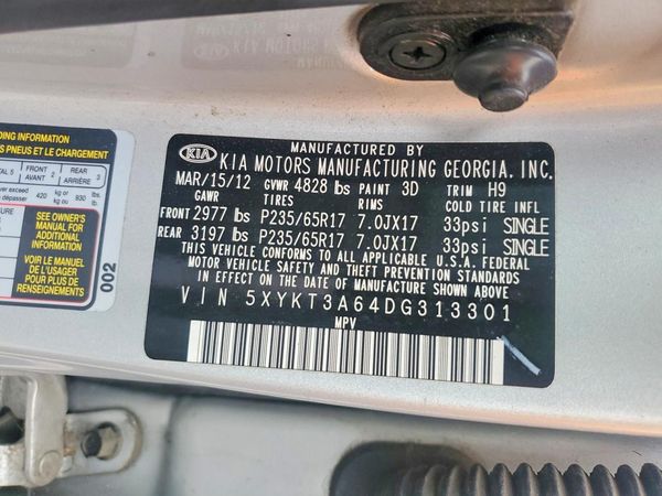 2013 KIA SORENTO Base / LX