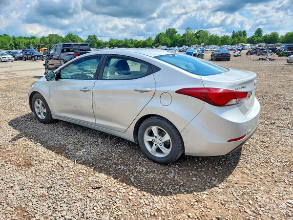 2015 HYUNDAI ELANTRA GLS(Middle)