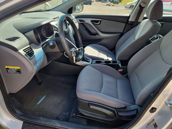 2015 HYUNDAI ELANTRA GLS(Middle)
