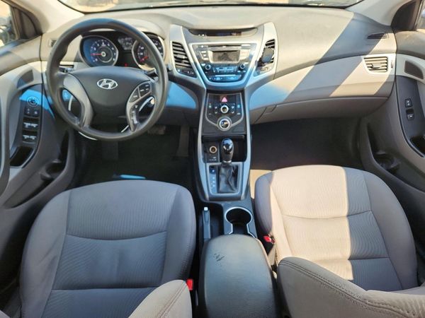 2015 HYUNDAI ELANTRA GLS(Middle)