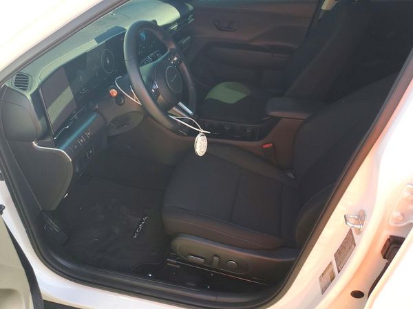 2025 HYUNDAI KONA SEL Convenience