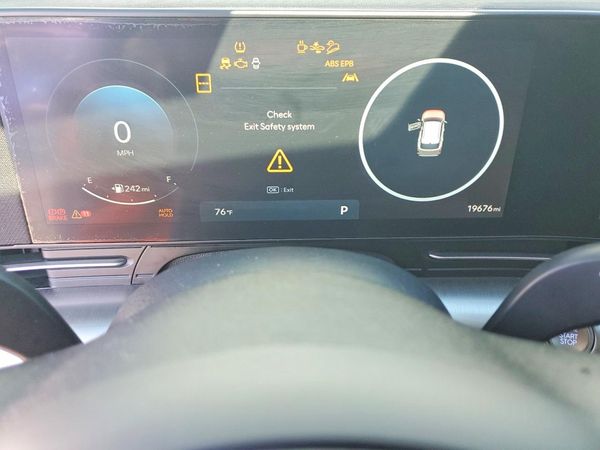 2025 HYUNDAI KONA SEL Convenience