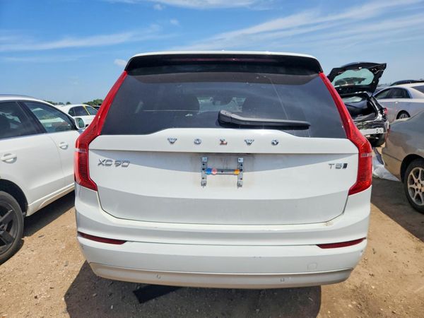 2022 VOLVO XC90 Momentum (excl S60)