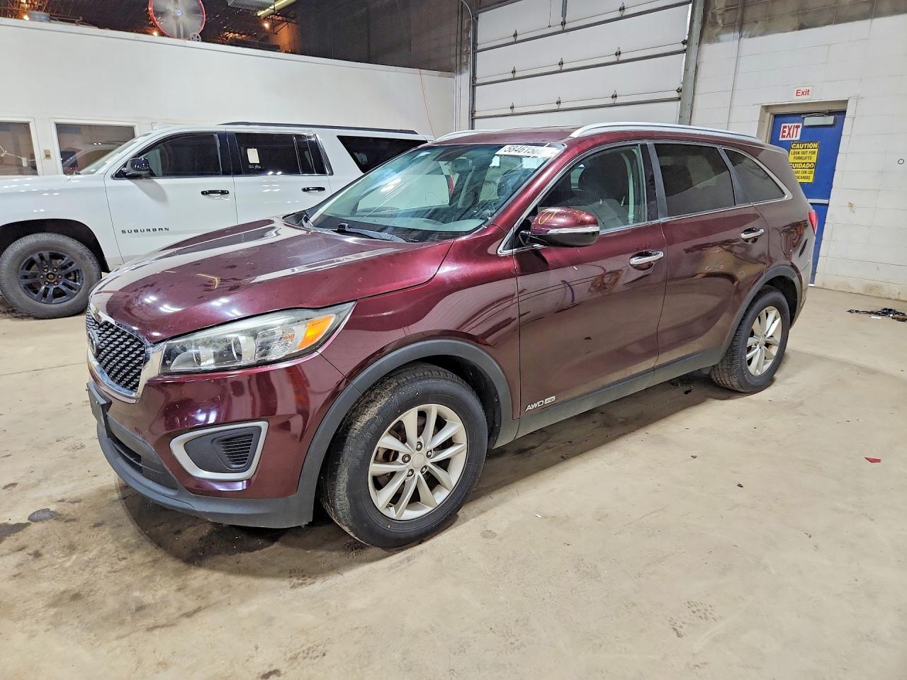 2016 KIA SORENTO L / LX