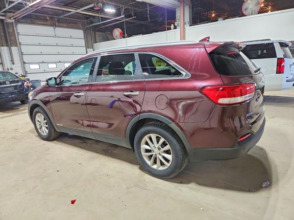 2016 KIA SORENTO L / LX