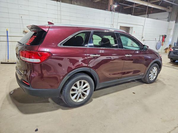 2016 KIA SORENTO L / LX