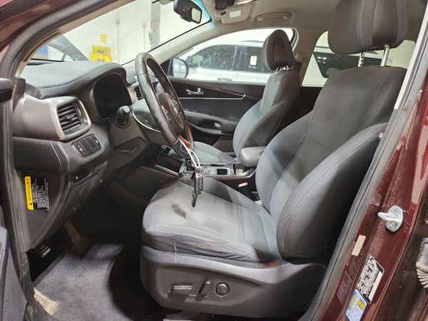 2016 KIA SORENTO L / LX