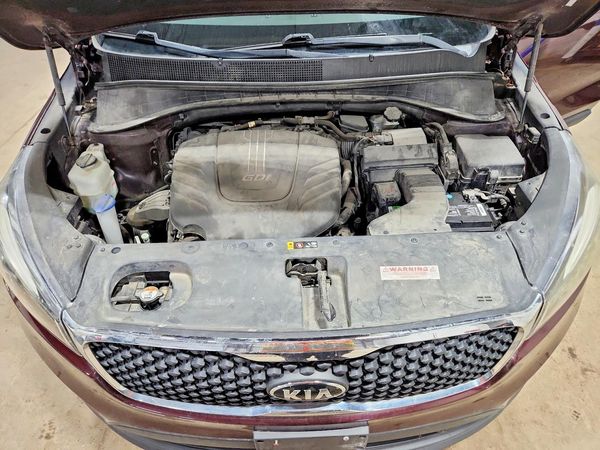 2016 KIA SORENTO L / LX