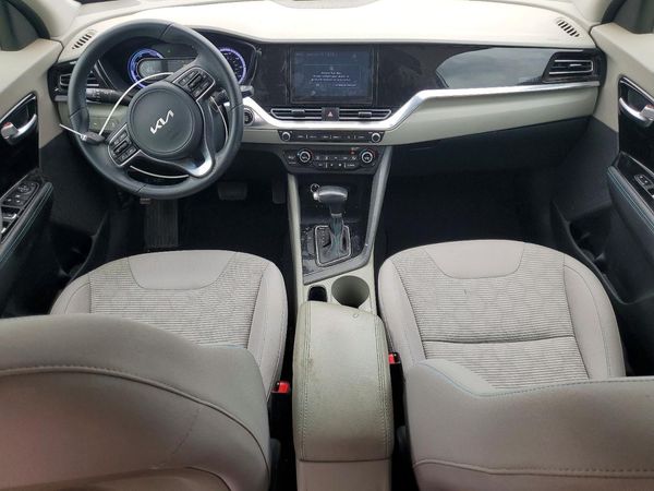 2022 KIA NIRO