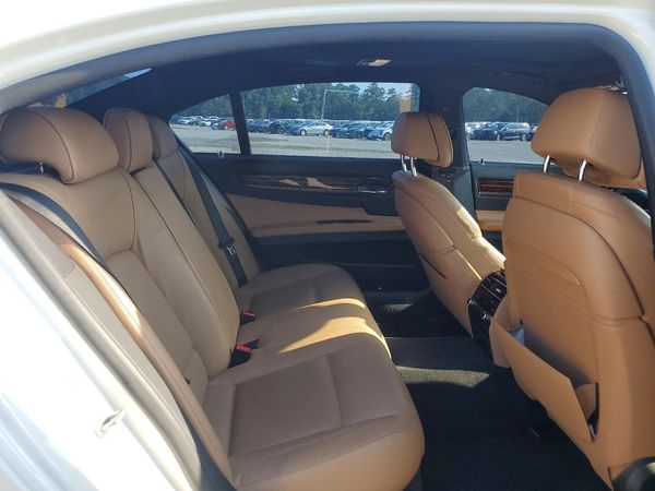2015 BMW 740