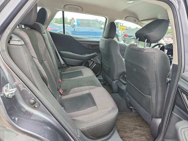 2024 SUBARU OUTBACK Base