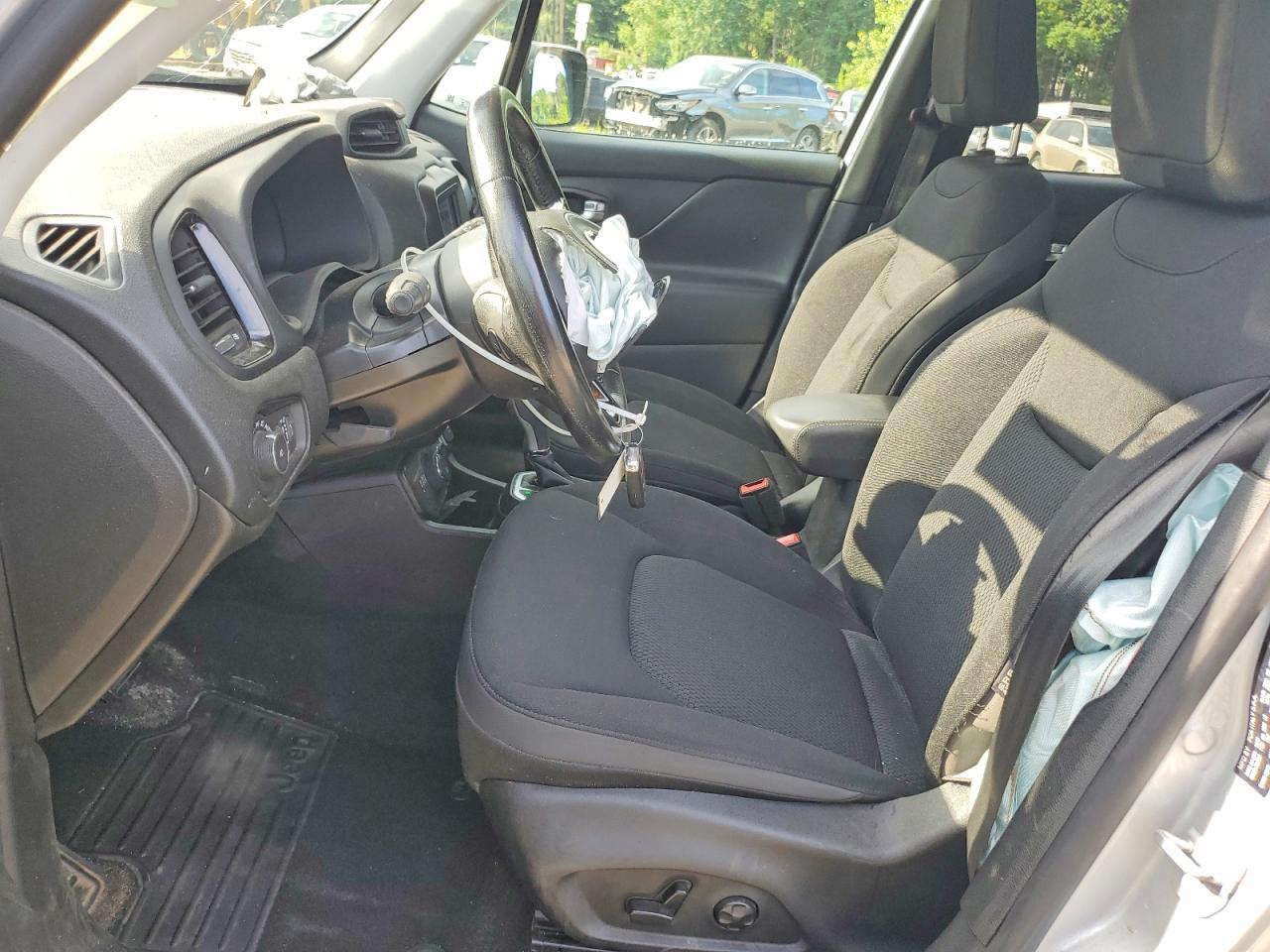 2019 JEEP RENEGADE LATITUDE 4X4