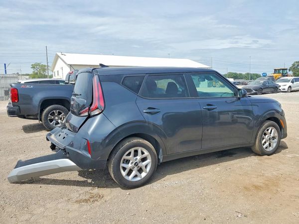 2024 KIA SOUL LX, S