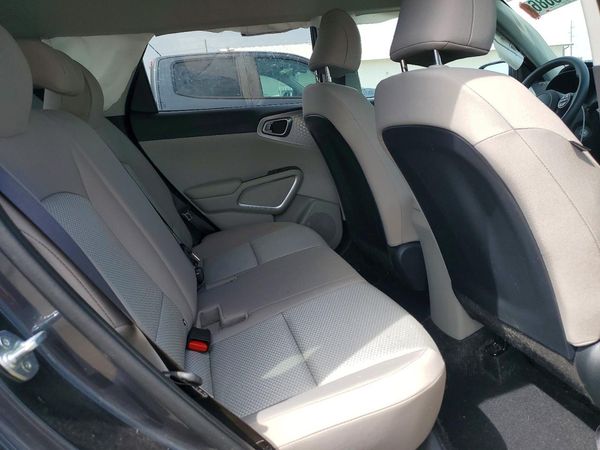 2024 KIA SOUL LX, S