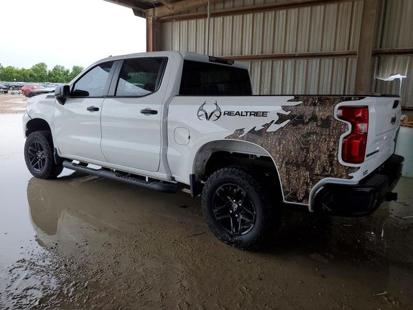 2024 CHEVROLET SILVERADO Trail Boss Custom