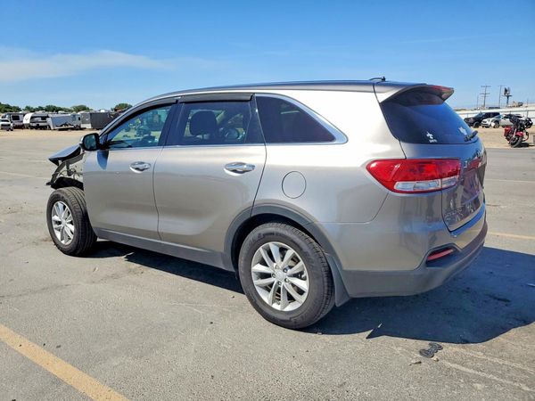 2017 KIA SORENTO L, LX