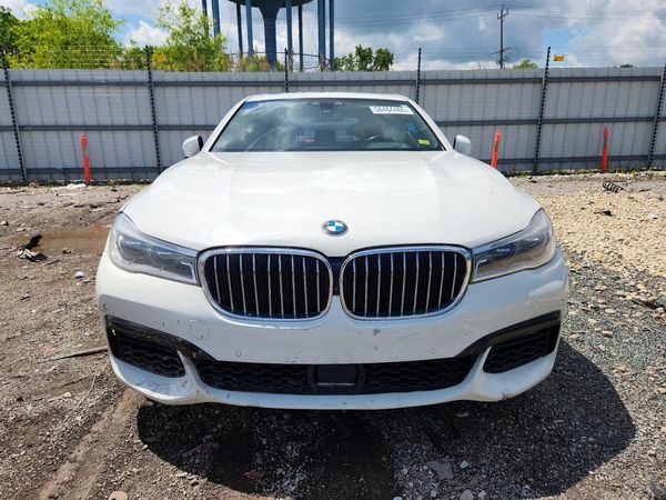 2018 BMW 750