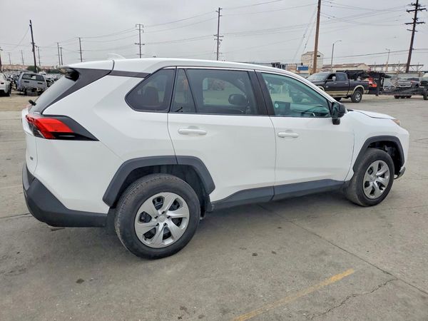 2022 TOYOTA RAV4 LE