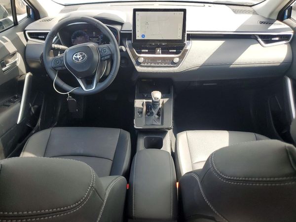 2026 TOYOTA COROLLA CROSS
