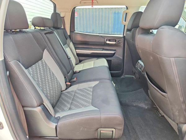 2018 TOYOTA TUNDRA SR5